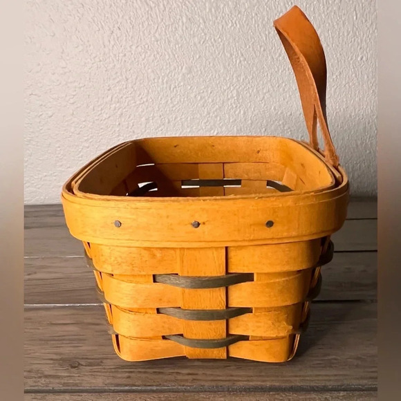 Longaberger 1997 Hanging Small Key Basket, liner, Protector approx 7"X 3.5" X 5” - Picture 3 of 8